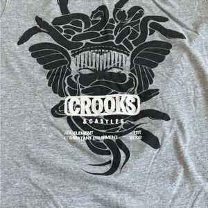 Crooks & Castles Mens Medium Black and Gray Medusa T-Shirt Tee